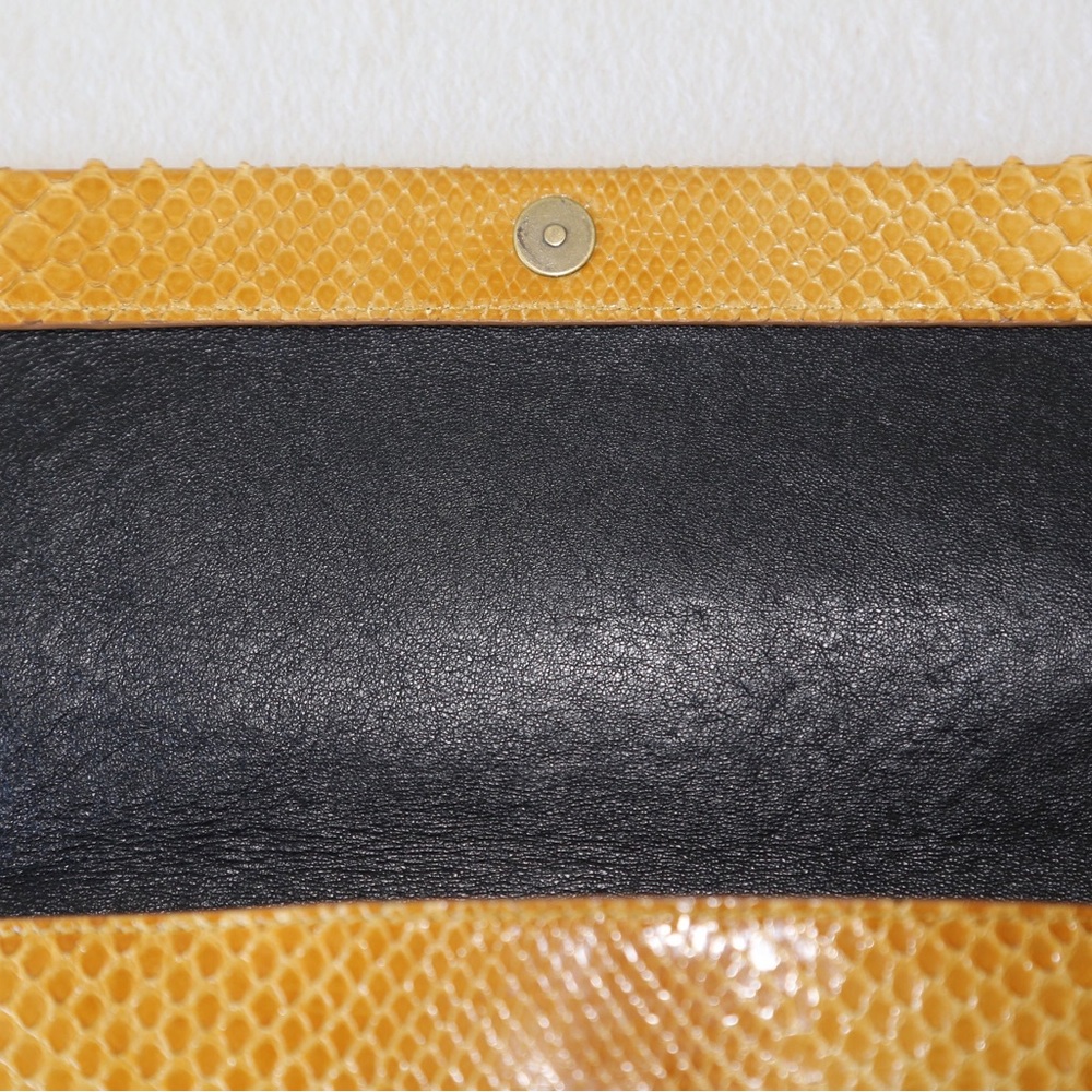 Authentic - Picture 6 of 8